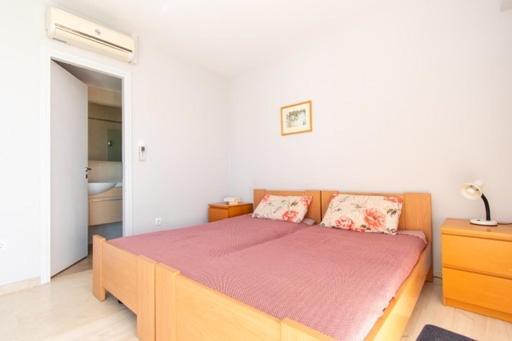 Lavish & Spacious Apt With Stunning Seaview, 10 Min Ath Airport Ártemida Kültér fotó